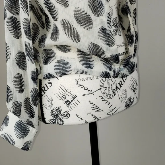 {Free Bird|Anthro} Long Sleeve Sheer Top Open Back - Picture 7 of 8